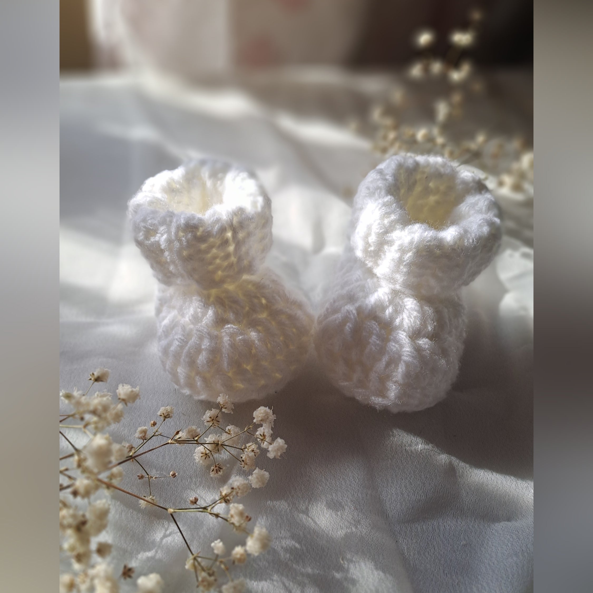 Crochet baby booties- Cozy, comfy baby booties (various sizes)