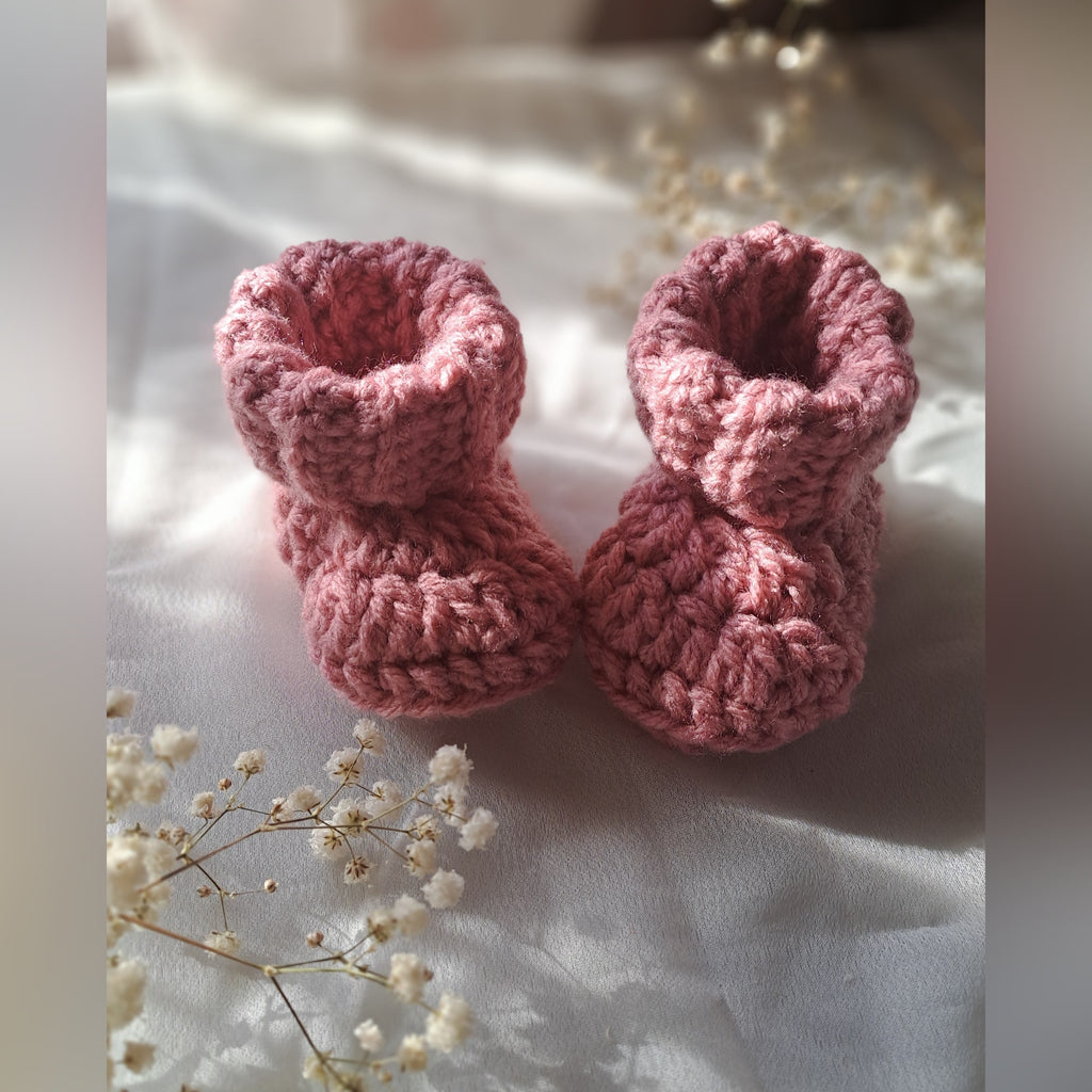 Crochet baby booties- Cozy, comfy baby booties (various sizes)